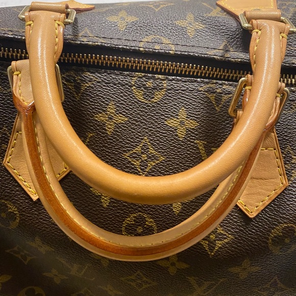 ❤️Louis V-Speedy. Pristine Condition! - Picture 10 of 12